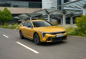 Kia K4 substitui Ceed em modo EV4 mas só a gasolina ou híbrido