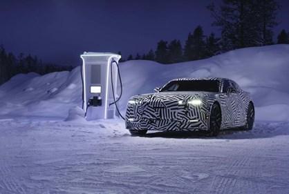 Estreia para breve: GT eléctrico da Jaguar acelera 1.000 cv na neve