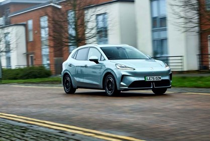 Novo MG4 Urban é maior do que o MG4… e mais barato!