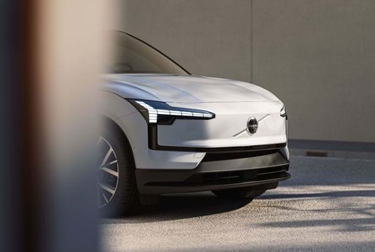 Mais barato? Volvo baixa potência do EX30 para 150 cv