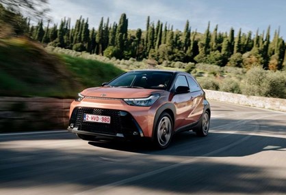 Toyota Aygo X Hybrid revolucionário na cidade… mas não é barato!