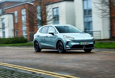 Novo MG4 Urban é maior do que o MG4… e mais barato!