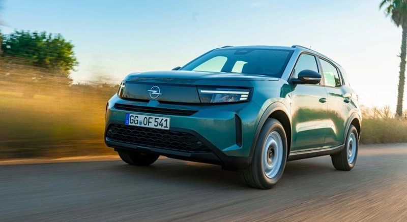 Opel Frontera Hybrid 145: familiar tranquilo a preço controlado