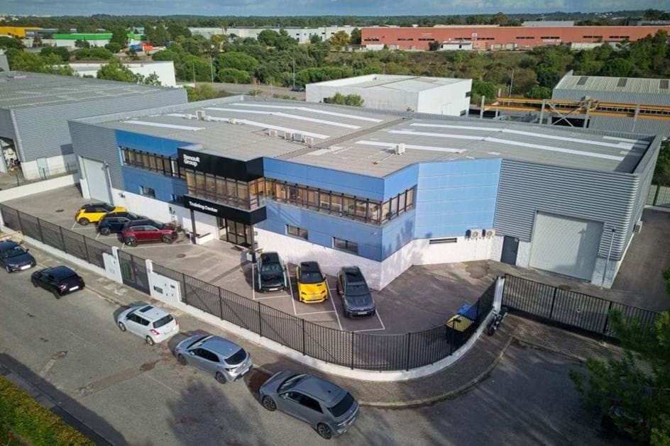 Renault investe 500.000 euros em novo centro de formação no Seixal