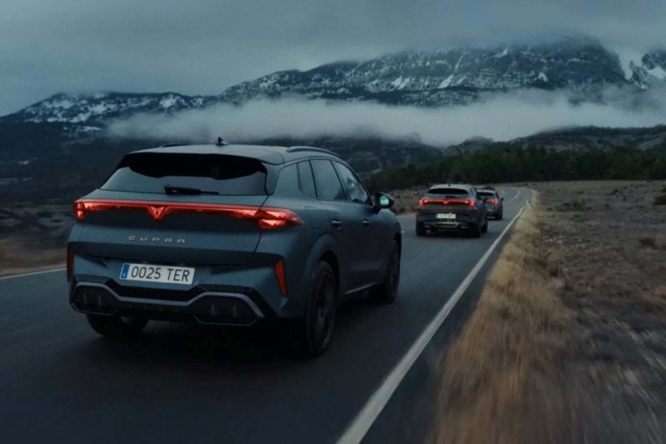 Cupra: gama híbrida 'plug-in' em campanha Performance