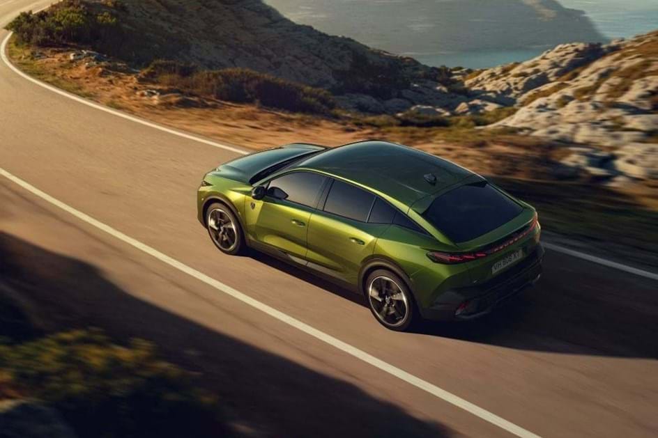 Peugeot 408 renova-se com mais estilo e tecnologia; saiba os preços