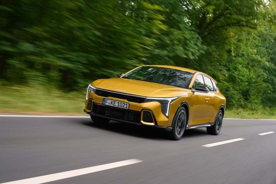 Kia K4 substitui Ceed em modo EV4 mas só a gasolina ou micro híbrido