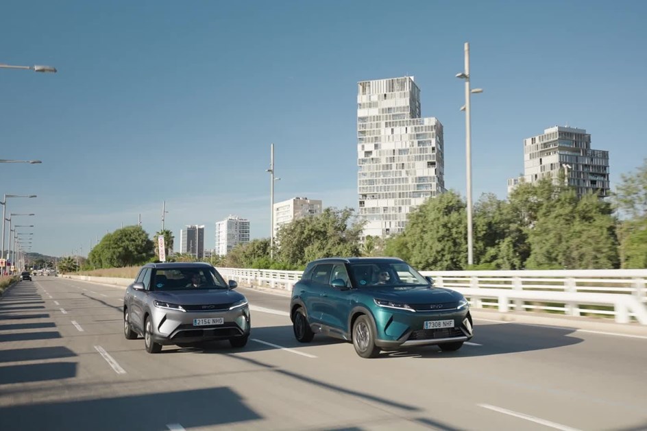BYD Atto 2 DM-i ''democratiza'' híbrido 'plug-in'; Atto 2 eléctrico eleva autonomia para 430 km