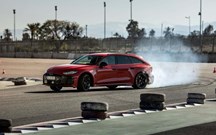 Agora é a sério: Audi RS 5 ataca curvas do Atlas... à bruta!