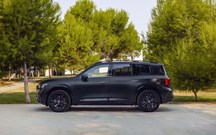 Mercedes-Benz GLB 100% híbrido define preços e abre reservas