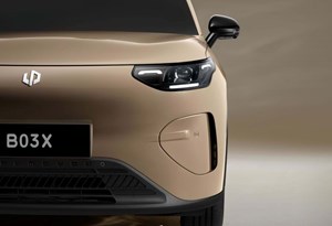 Leapmotor B03X mostra habitáculo moderno e espaçoso