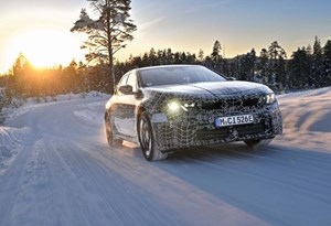 Só faltam 15 dias: BMW i3 em testes finais na neve antes da estreia mundial