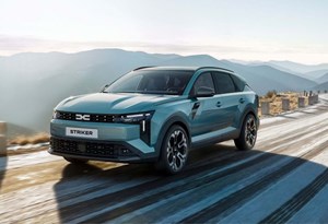 Modular em forma de SUV coupé: Dacia Striker vai atacar pelo preço