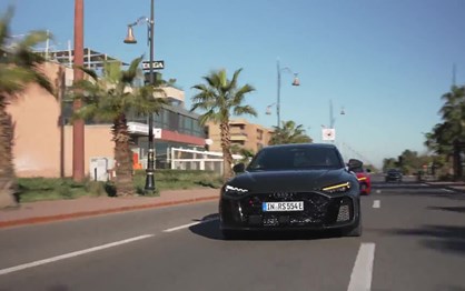 Agora é a sério: Audi RS 5 em Marrocos ataca curvas do Atlas com toda a brutalidade