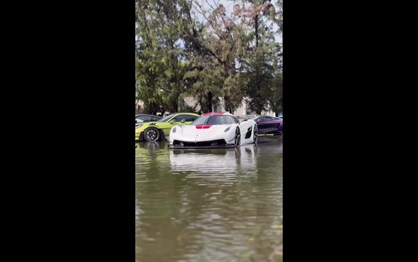 Tempestade em Miami ''afoga'' dezenas de ''clássicos'' e super carros