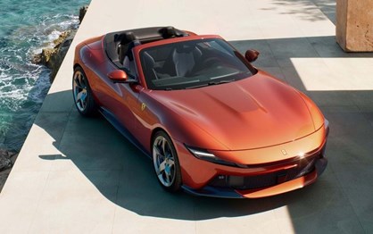 Ferrari Amalfi ''perde'' a capota para transformar-se num Spider