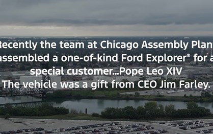 Contraste ao branco papal: Ford oferece Explorer muito negro a Leão XIV