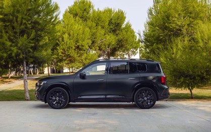 Mercedes-Benz GLB 100% híbrido define preços e abre reservas