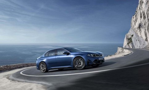 Revolução eléctrica: BMW i3 propõe 469 cv para 900 km de autonomia