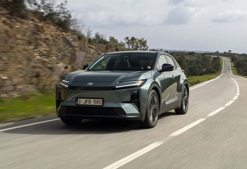 Reservas só 'online': Toyota C-HR+ já tem preço definido