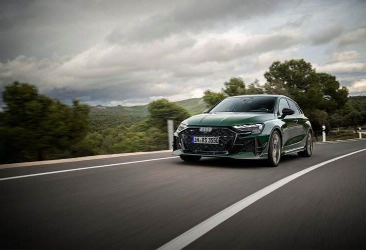 RS 3 Competition Limited festeja 50 anos do 5 cilindros da Audi