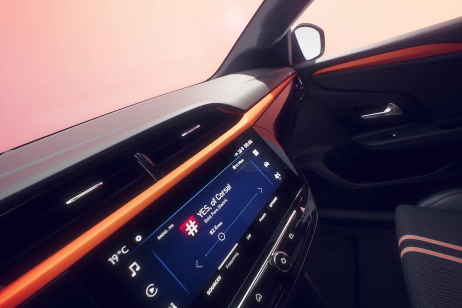  Opel Corsa Yes ganha nova cor com mais equipamento de série