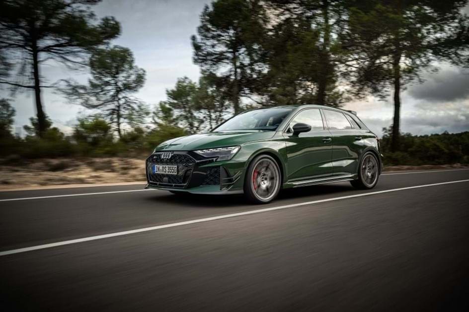 RS 3 Competition Limited festeja 50 anos do 5 cilindros da Audi