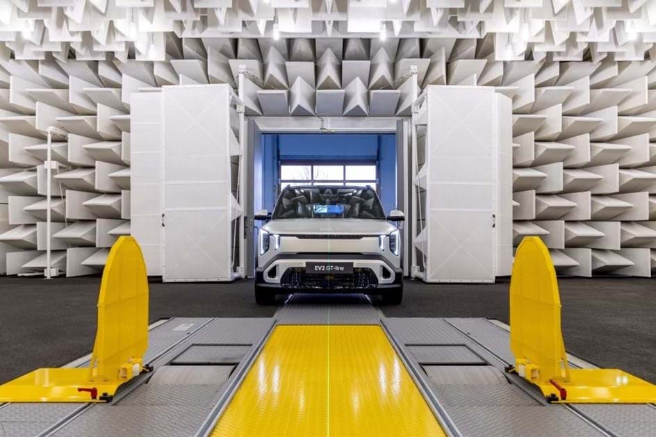 Kia EV2 quase a chegar aposta no conforto sonoro a bordo