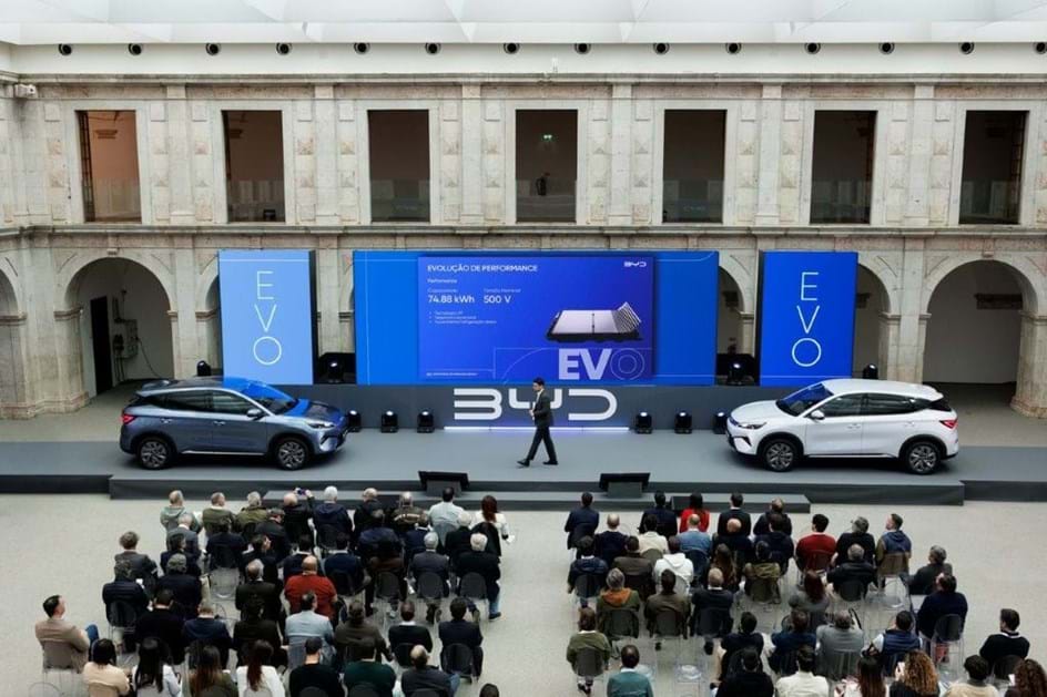Reservas abertas: BYD Atto 3 Evo eleva potência e aumenta autonomia