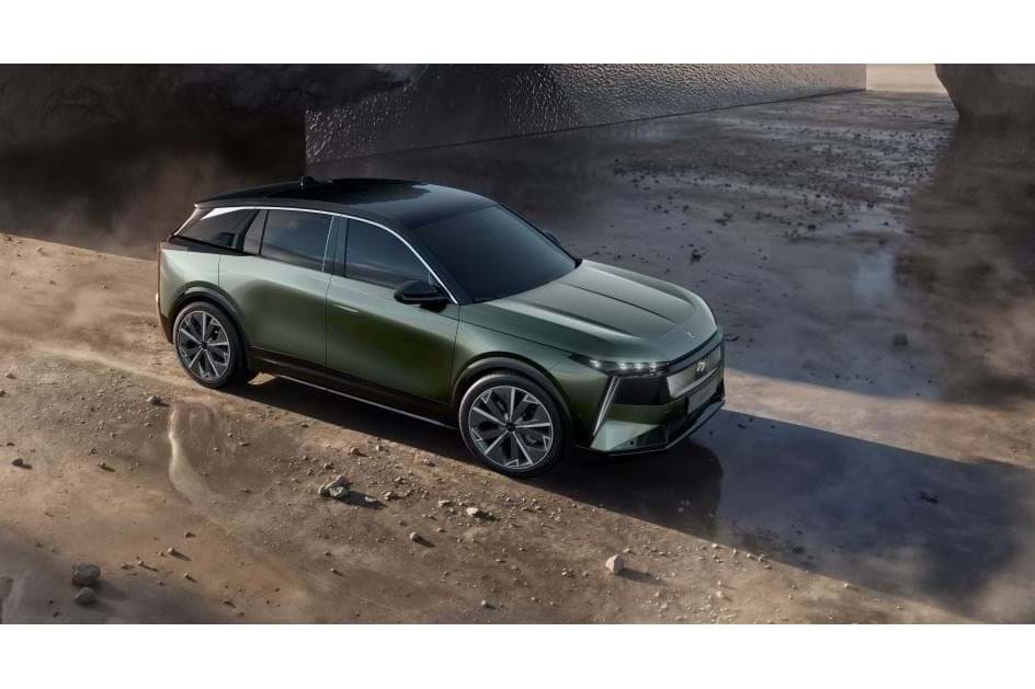 Autonomia até 740 km: DS Nº7 ganha novo fôlego na estreia eléctrica