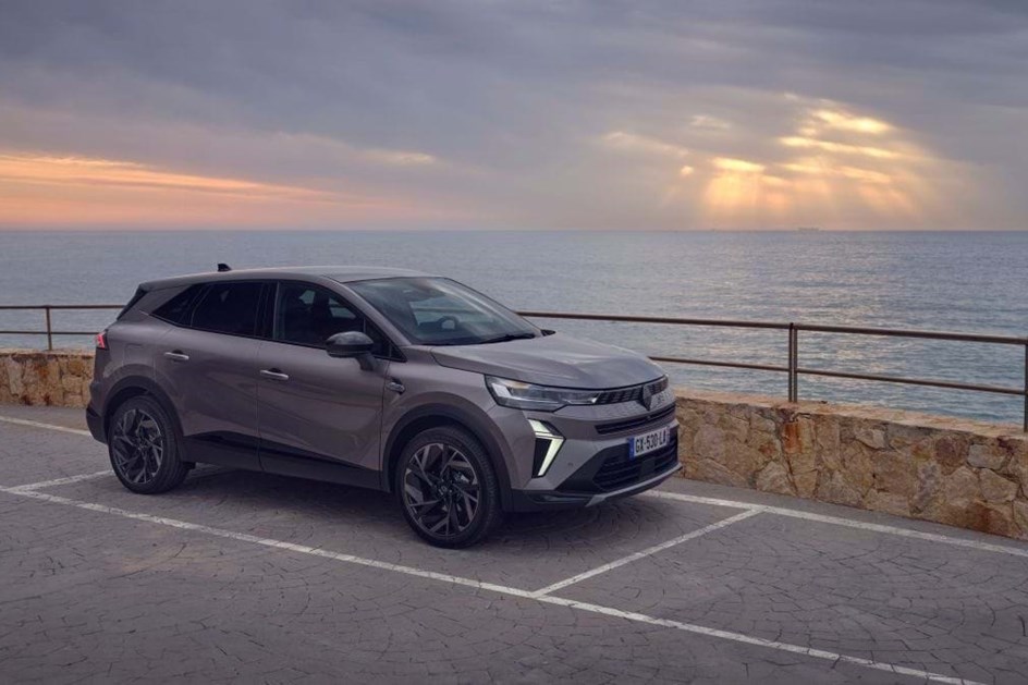 ''Guerra'' aos preços da gasolina e gasóleo: Renault reforça oferta GPL com novo motor Eco-G 120