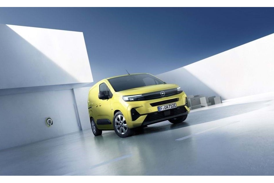 Opel promove Vivaro e Combo eléctricos ao preço dos 'diesel'