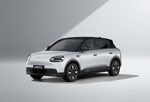 Só lhe falta o nome: Ebro tem novo 'hatchback' eléctrico