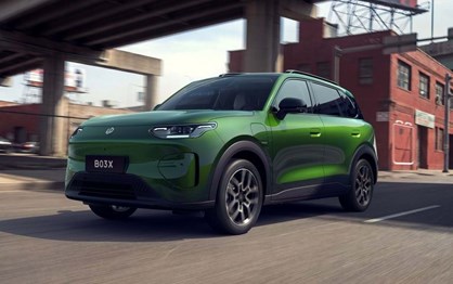 Leapmotor A10 chega à Europa como B03X recheado de tecnologias