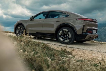 Desafio eléctrico: Porsche Cayenne Coupé lançado aos 1.156 cv!