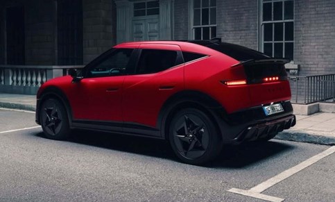 Hyundai Ioniq 3 em tom desportivo assume 496 km eléctricos