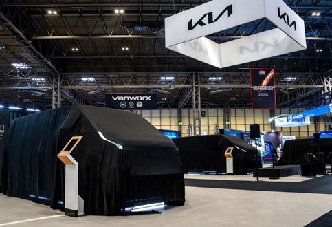 Kia PV5 Cargo ganha novas variantes; Crew Van ''cresce'' para cinco ocupantes