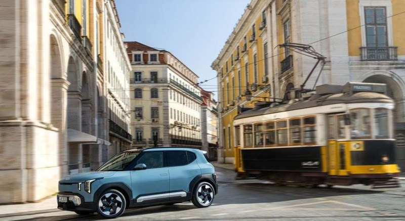 Kia EV2 acelera em Lisboa: pequeno no tamanho, prático no dia a dia