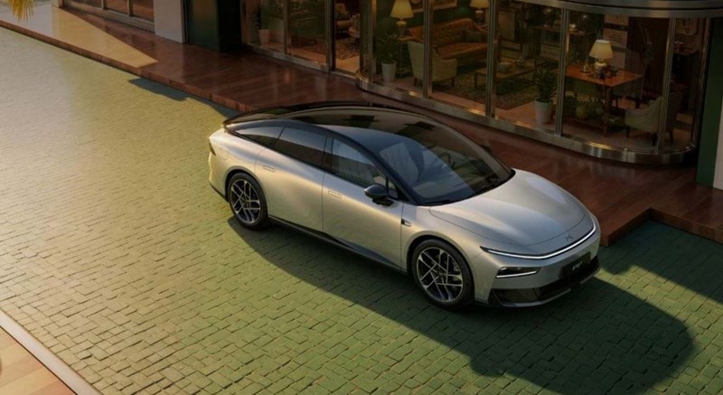 Xpeng P7+ tem tudo para seduzir; pré-reservas já abriram