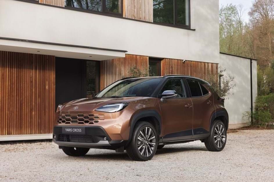 Toyota Yaris Cross retocado para manter-se na crista da onda