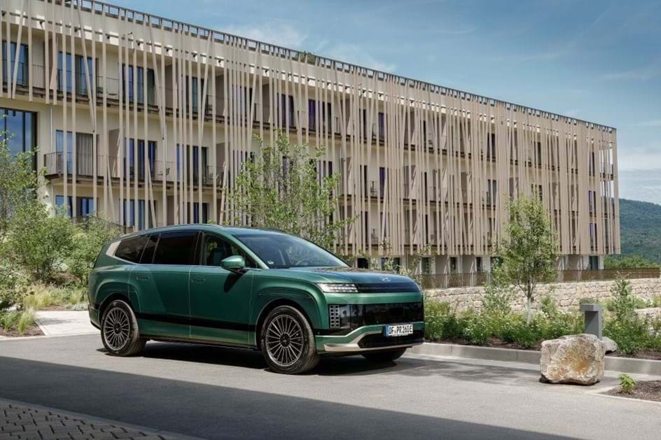 Um ''autocarro'' de luxo: Hyundai Ioniq 9 define preço e abre encomendas