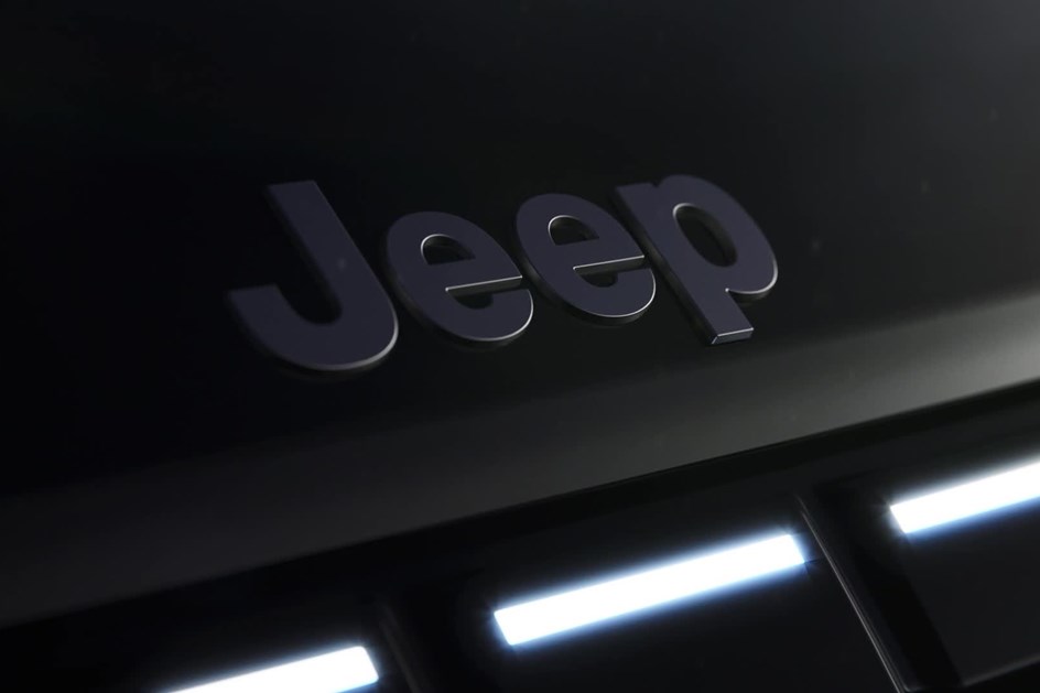 Avenger vai ''dar'' luz à grelha icónica da Jeep