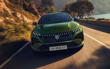 Peugeot 408 Plug-In Hybrid 240: familiar convincente e versátil