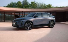 Primeiras imagens: Lancia Gamma quer ser um 'premium' do dia a dia