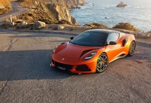 Diversão total: Lotus Emira 420 Sport está mais leve e potente