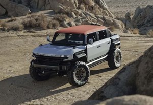 Nem sequer falta um drone: Hummer X pode ser 'buggy' ou 'pick-up'