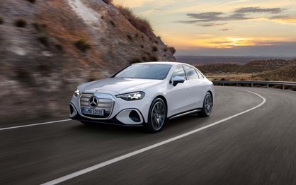Mercedes-Benz Classe C 400 4MATIC eléctrico já tem preços e reservas abertas