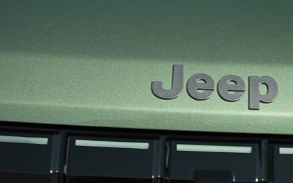 Jeep Avenger renova-se em tom mais vigoroso… e já há preços!