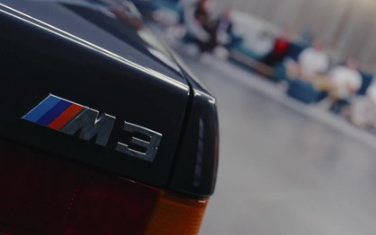 BMW M3 E30 ''recuperado'' em forma de Lego