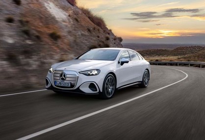 Mercedes-Benz Classe C 400 4MATIC eléctrico já tem preços e reservas abertas